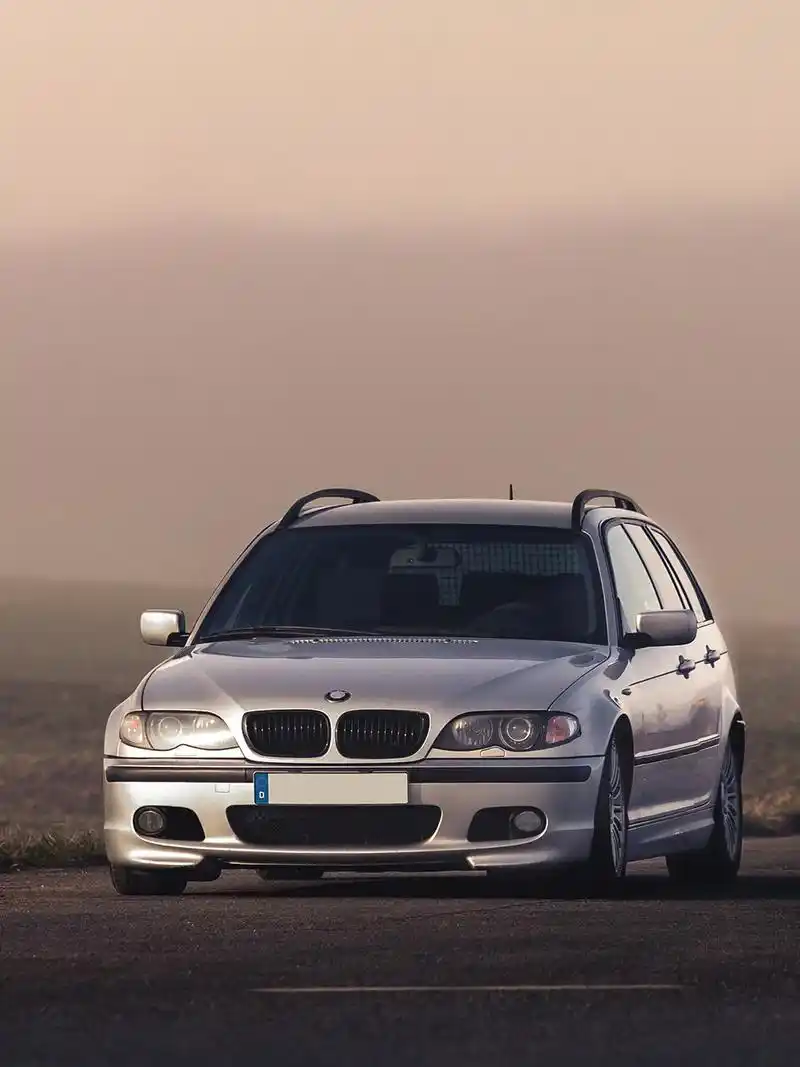 宝马3系e46 touring.宝马旅行车的起源要追溯到三系 - 抖音