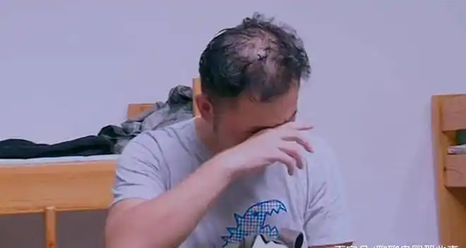 沙溢发文被小鱼儿吐槽像猪头立志要减肥网友叔秃顶要重视起来