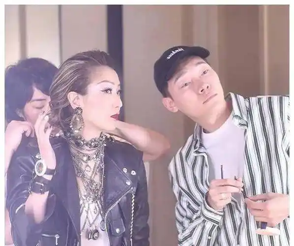 曾有一种爱情,叫郑秀文许志安!