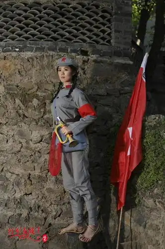 《快乐的女战士》电视剧红色娘子军插曲