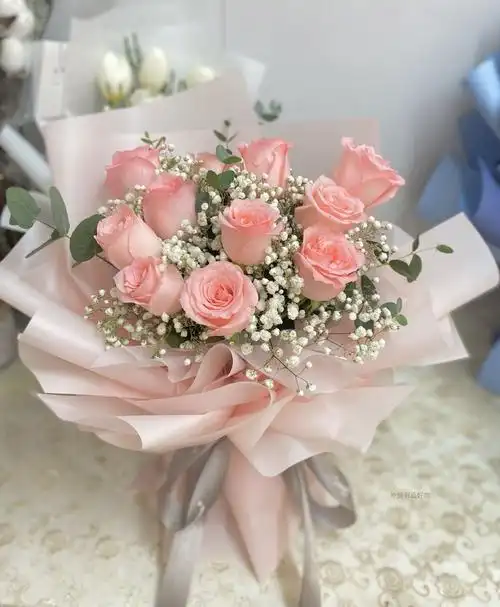 玫瑰花束鲜花11朵