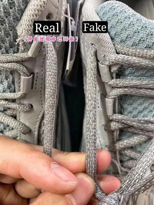 教你分辨正品yeezy椰子700v2新惯性与莆田鞋真假对比区别