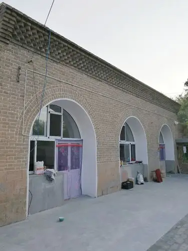 我们家新翻修的窑洞