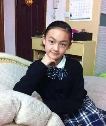 演技炸裂的4位00后童星,有的资源不断,而有的无戏可拍,太悲哀_赵今麦