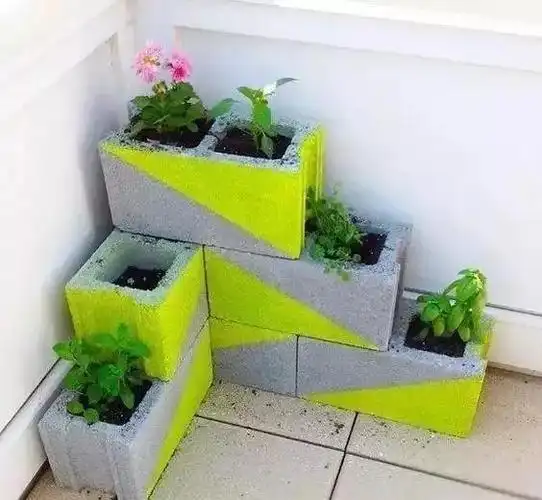 多彩世界 | 空心砖打造多彩花园,摆好后,看见的人都想去搬砖了