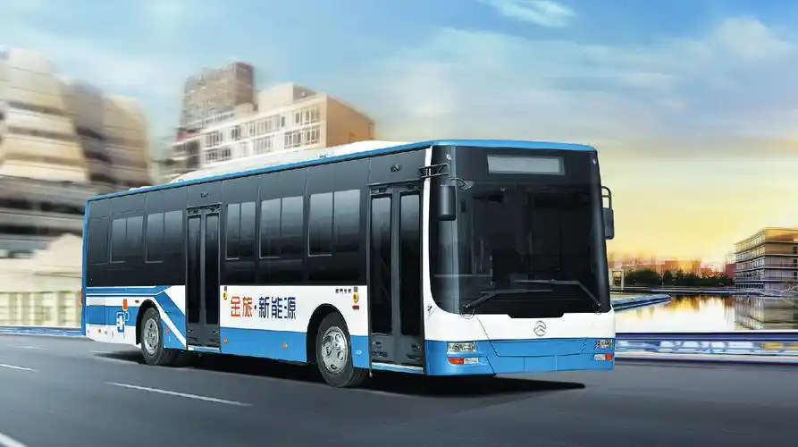 5米纯电动公交车,11米铝合金车身纯电动公交车,以及11米钢结构车身纯