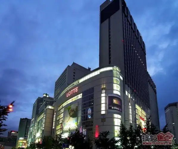 威高广场媒体推介会举行(续) 产品销售与招商