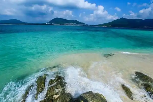 海南加井岛,水下世界的宝藏与自然之美