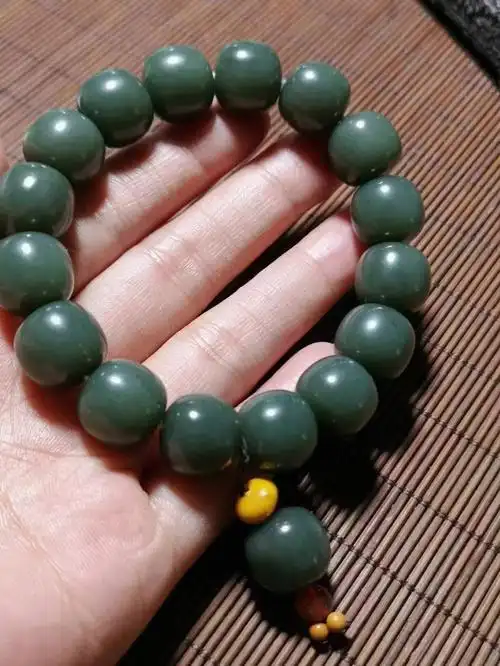 籽料青玉手串