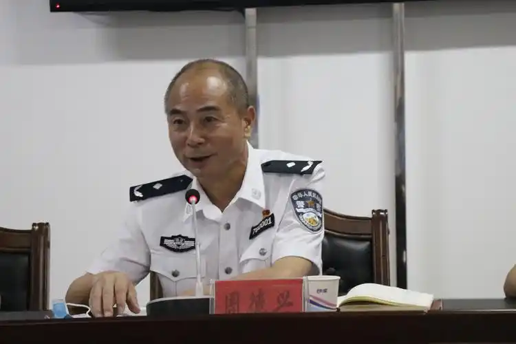 南平市公安局党委副书记,副局长官少华,南平市局政治部副主任阮卫红