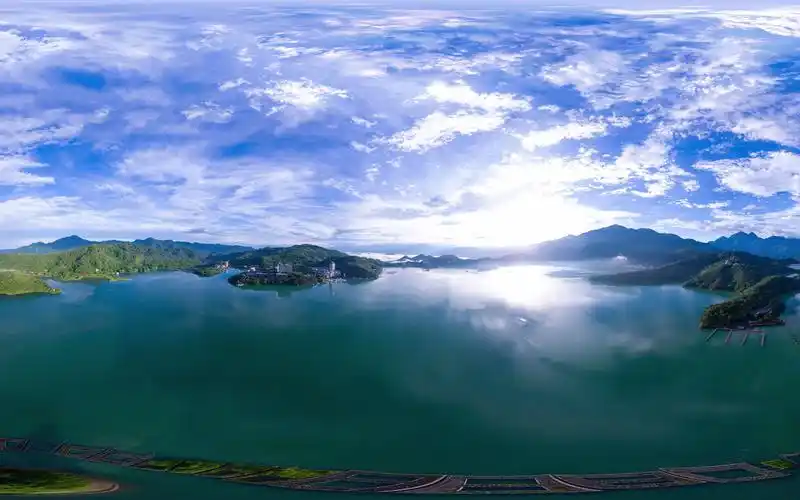 日月潭全景