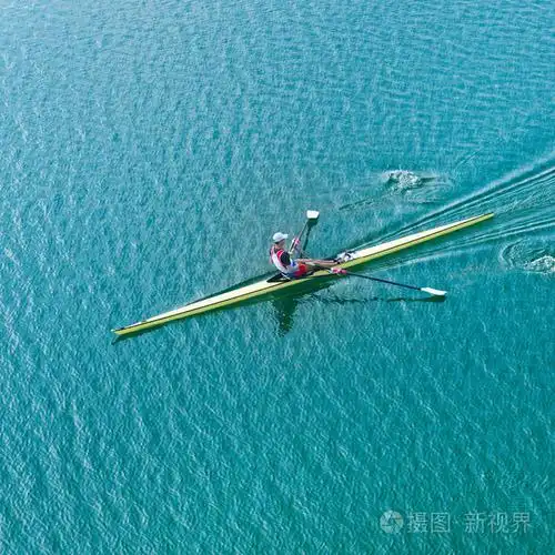 男子单人双桨赛艇湖上
