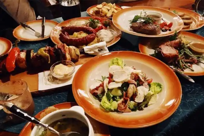 美国饮食习惯(看过美国人的一日三餐)