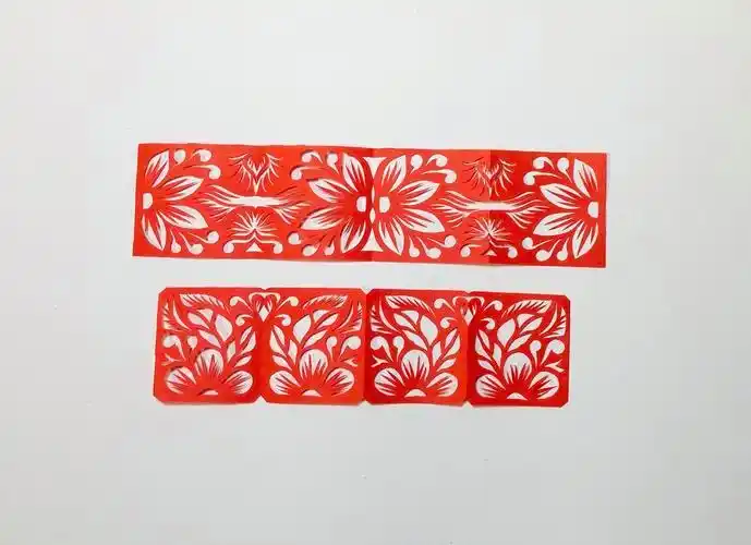 二方连续纹样的花边剪纸