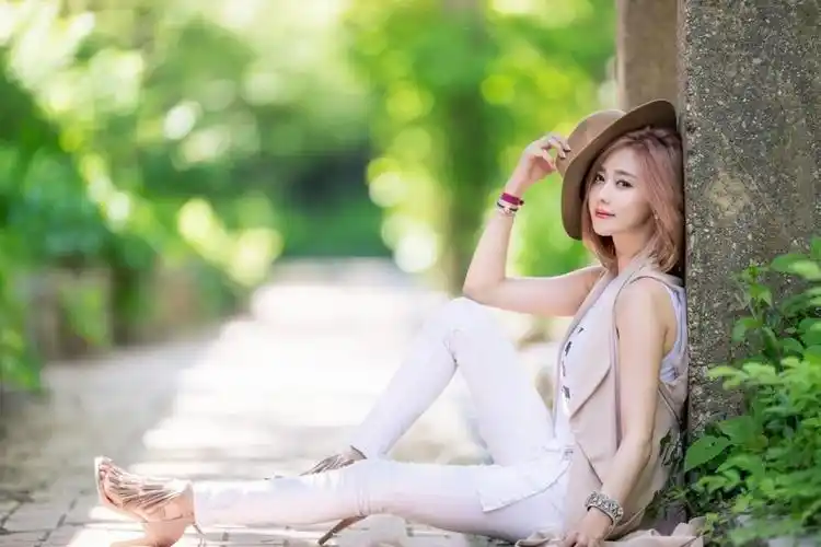 极品波霸美女嫩模诱惑自拍图片