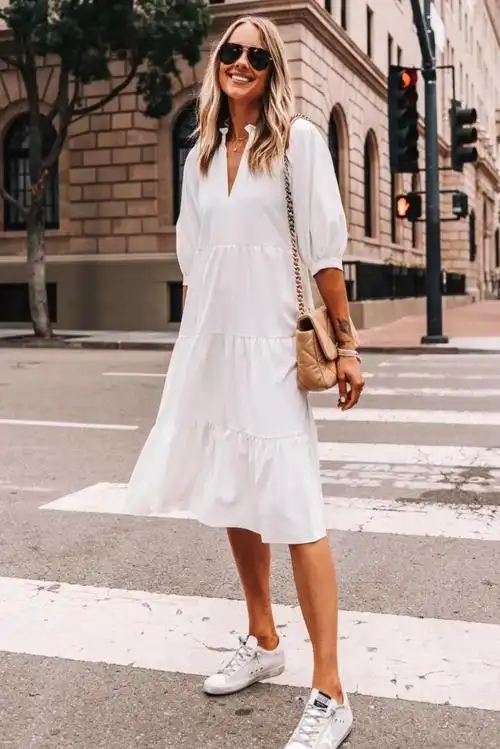 今夏裙子运动鞋这样穿好看死了