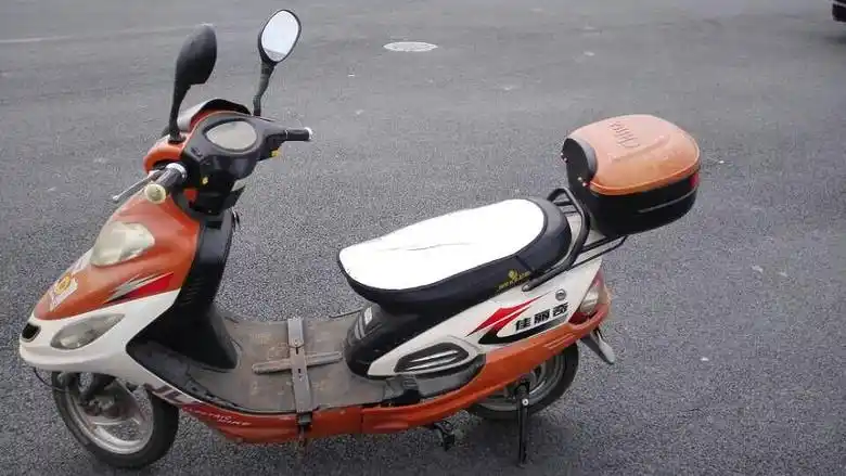 佳丽奇电动车六成新500元 带发票