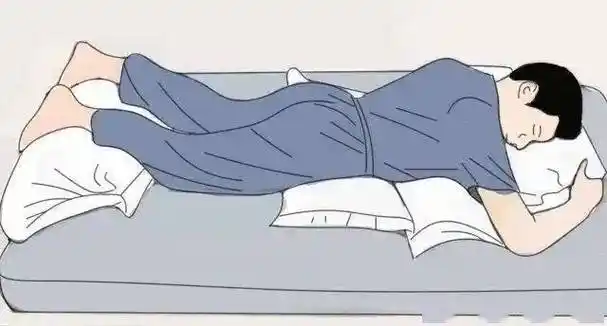这几种睡姿很容易加剧腰椎间盘突出症状!你中招了吗?_腰部_压力_姿势