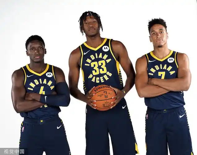 组图步行者新赛季定妆照特纳奥拉迪波携全新阵容亮相