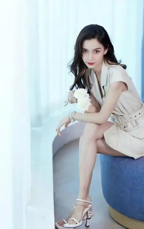杨颖脚趾甲##angelababy 求求了给我脚趾p个美甲