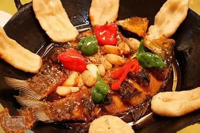 其色光润红亮,其香浓郁滑爽,地锅鸡培训哪家好