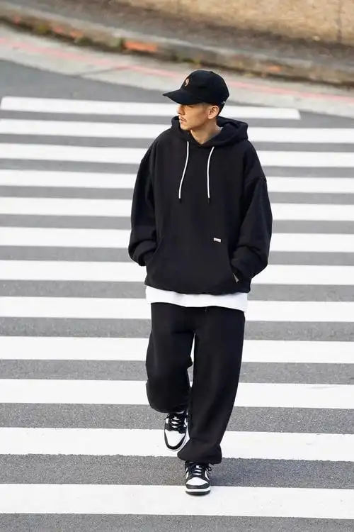 台湾余文乐真的很会穿这些造型简约潮流看着就很舒适