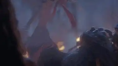 自愿被挖心的少女.