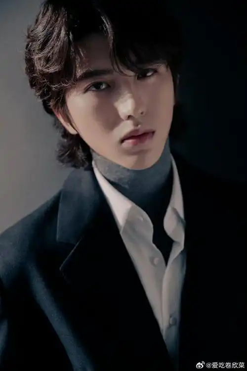 蔡徐坤超话cxk#原创音乐制作人蔡徐坤#cxk#蔡徐坤#  我所有的虔诚