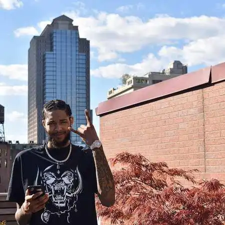 英格拉姆更新ins晒最新个人照库兹马互动评论