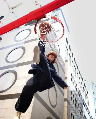 【图】周杰伦将拍功夫篮球电影 灌篮砸千万美金保票房_港台星闻_明星