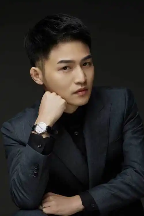 衣哥个人资料和图片_衣哥最新主播动态-雷客网