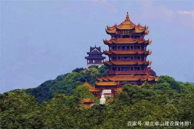 14,河南省的标志性建筑--郑州二*七纪念塔,是纪念二七工人大罢工而建