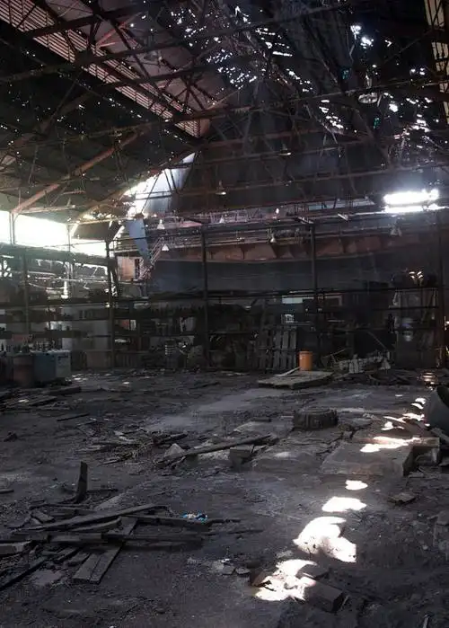 一些末日废土的照片素材带部分工业工厂素材