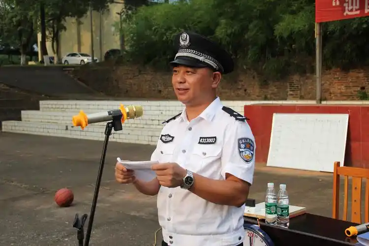 球讯——赤山监狱警察职工篮球赛开幕啦!