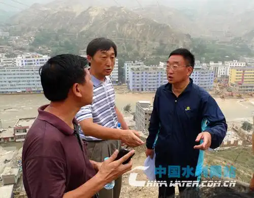 水利部副部长刘宁召开会议,听取长江委设计院,武警水电部队,黄委黄河