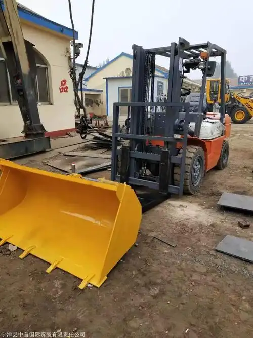 标准叉车改铲斗倾翻叉斗