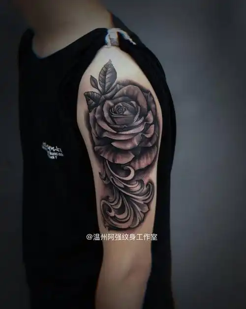 欧美玫瑰花纹身图片