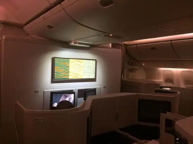 gaga游记-国航两万美金头等舱cx香港洛杉矶飞行报告(二)