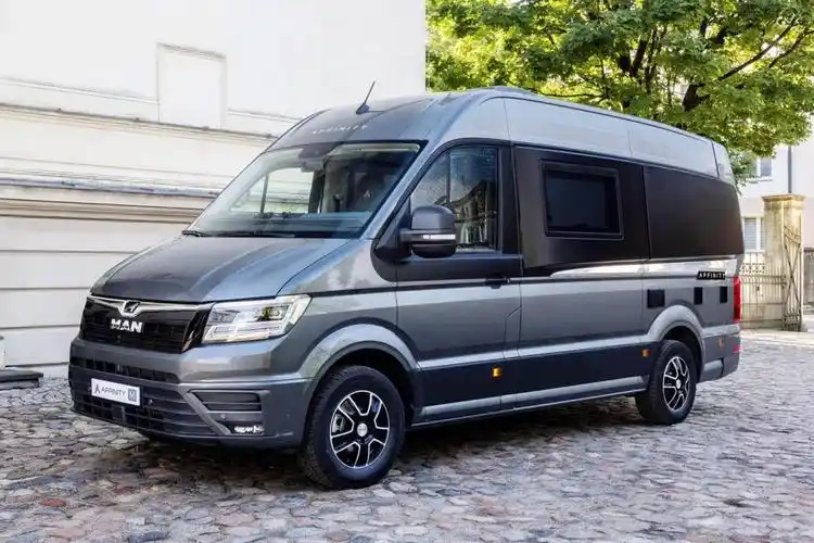 man4x4打造的b型越野房车