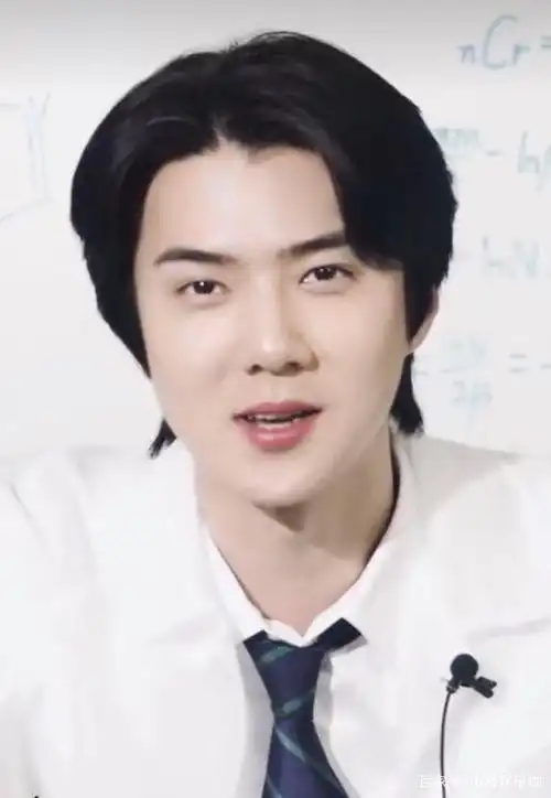 吴世勋胖了,别人发福都是油腻,他还有点可爱,是怎么回事?