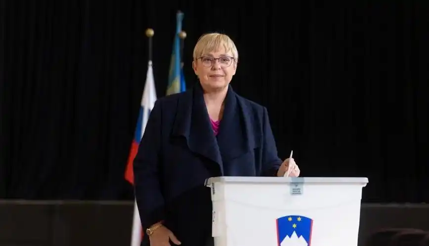 穆萨尔当选斯洛文尼亚第一位女总统_温州视线