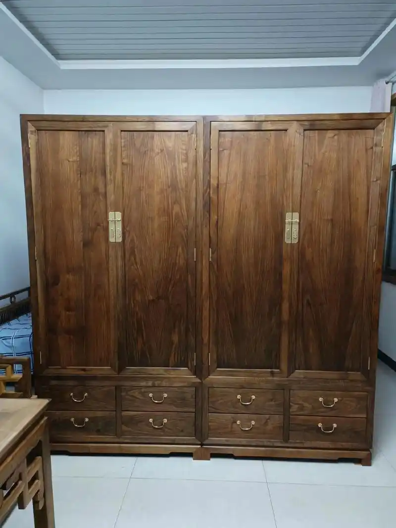 核桃木新中式衣柜#榫卯工艺结构 #明清家具 #民间手艺 - 抖音