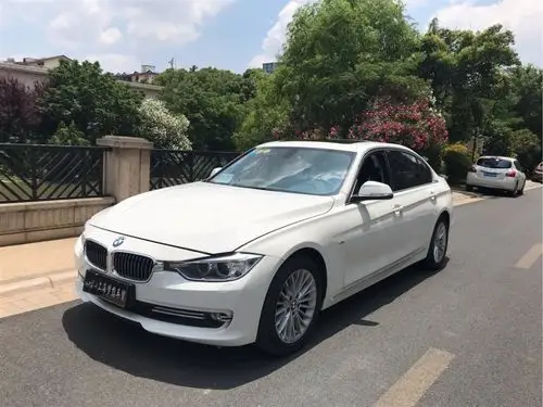 【上海】2014年06月 宝马 宝马3系 2013款 改款 320i运动设计套装