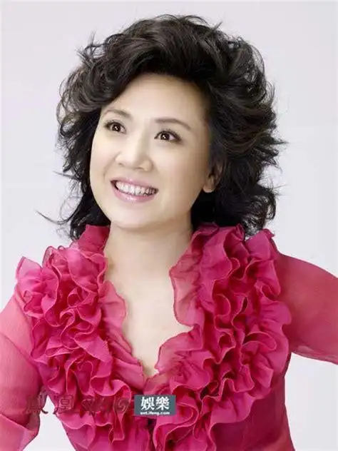 同学请坐杨慧琴微博学姐杨慧琴身高