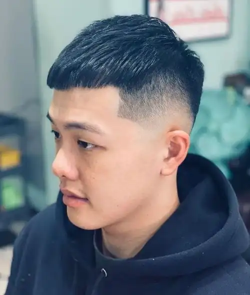 look3:瓜子头发型