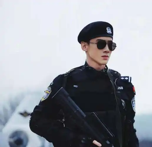 白敬亭也被韩国人偷了抄袭剧照还篡改警服奖杯汉服样样不放过