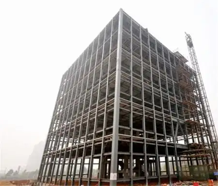 为实际高层钢结构使用功能的合理分区,多采用核心式建筑平面布局