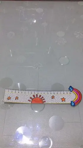 1厘米1厘米有多长?自制尺子量一量.