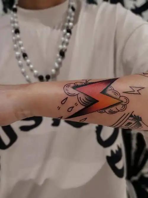 闪电school_纹身图案手稿图片_ming的纹身作品集