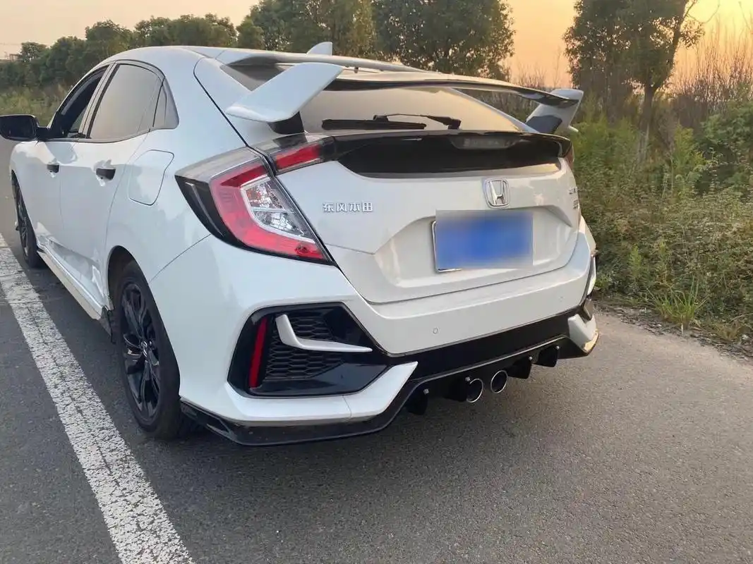 20款本田十代思域改装尾翼两厢箱思域专用tr大尾翼粘贴免打孔